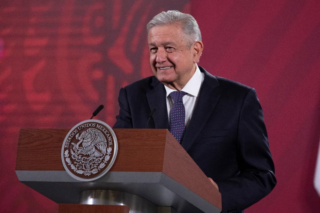 amlo-decreta-recorte-de-aguinaldo-a-servidores-publicos