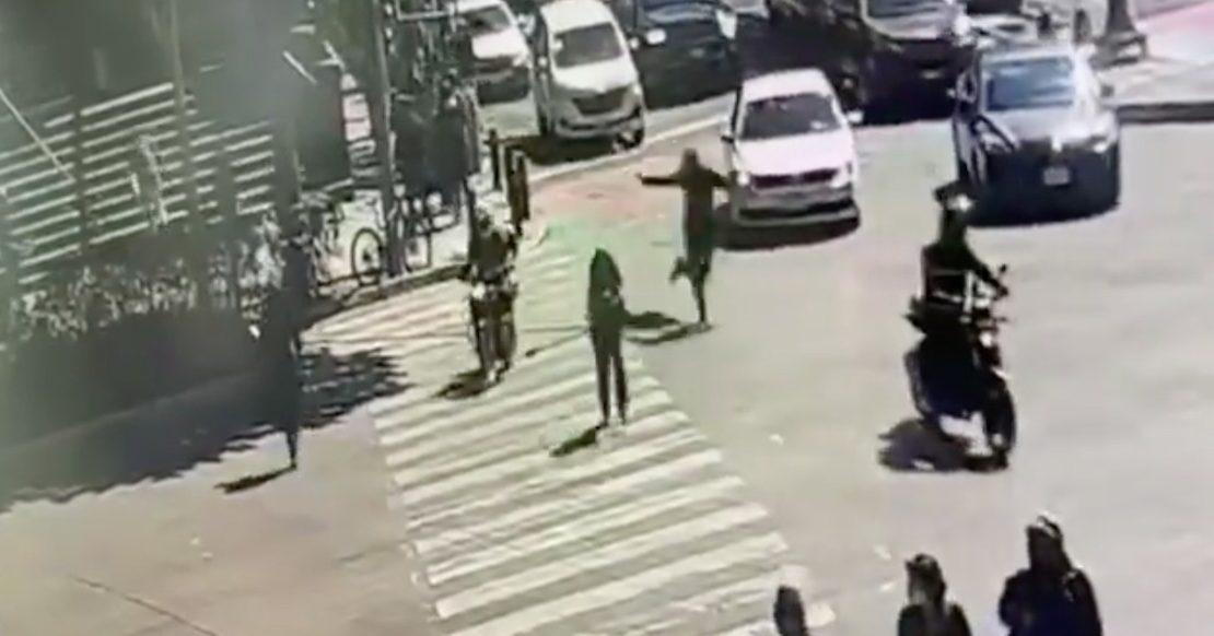 Dos heridos deja una balacera en la Plaza Metrópoli Patriotismo || VIDEO