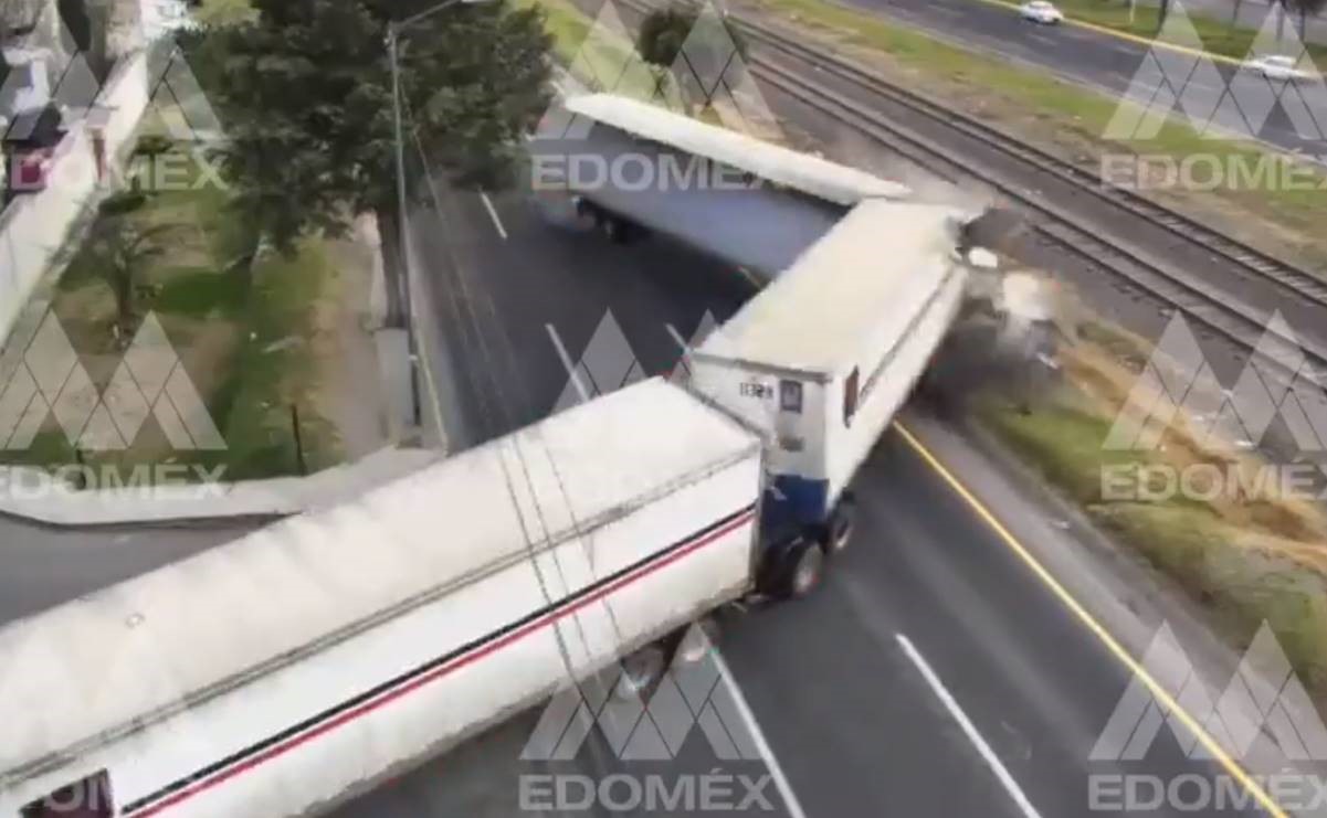 choque trailer toluca atlacomulco