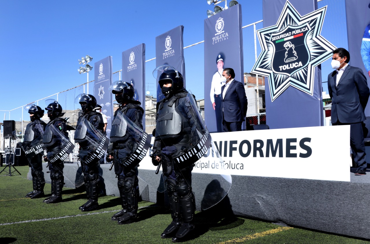 Continua Toluca equipando a elementos de Seguridad Pública