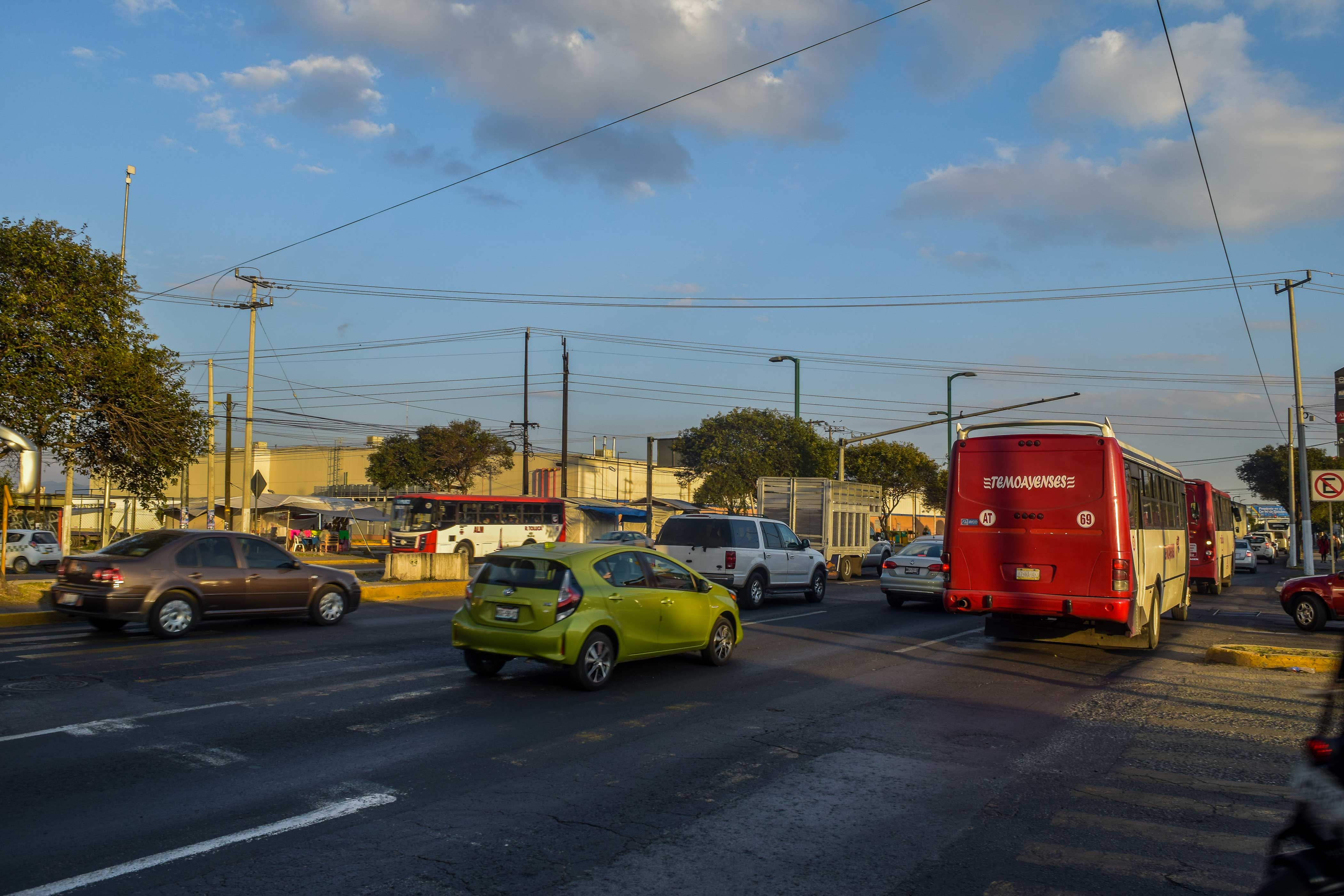 toluca-denuncian-asaltos-en-alfredo-del-mazo