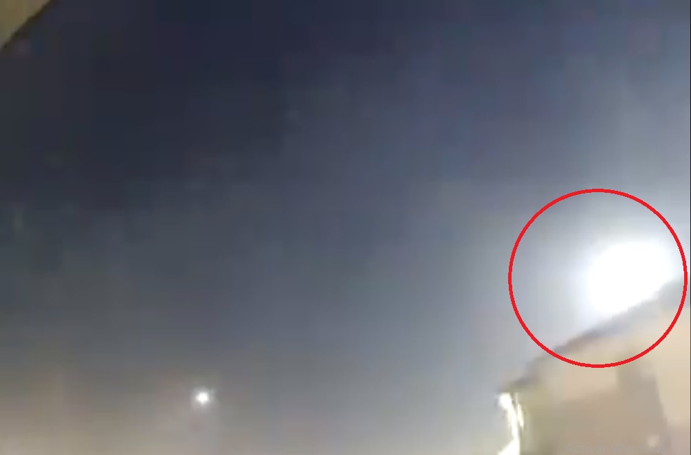 (Video) El cielo de Tamaulipas se ilumina por el paso de un meteorito