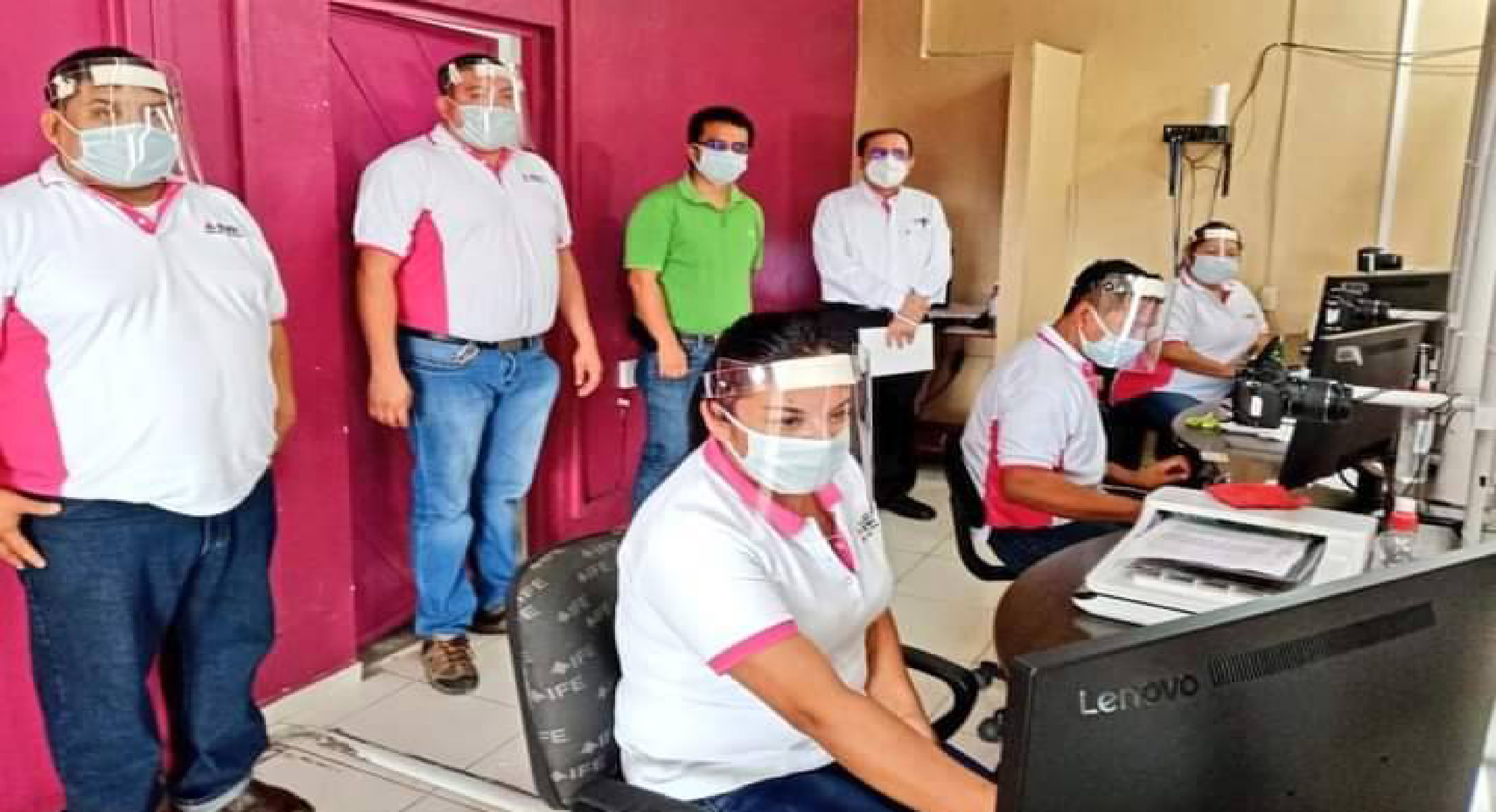 Gana un sueldo de 15 mil 785 pesos siendo especialista INE 2021