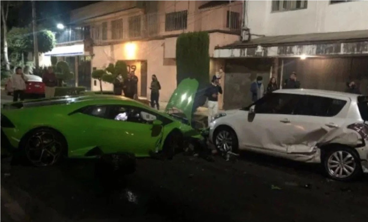 estrella-lamborghini-en-polanco-y-sale-huyendo