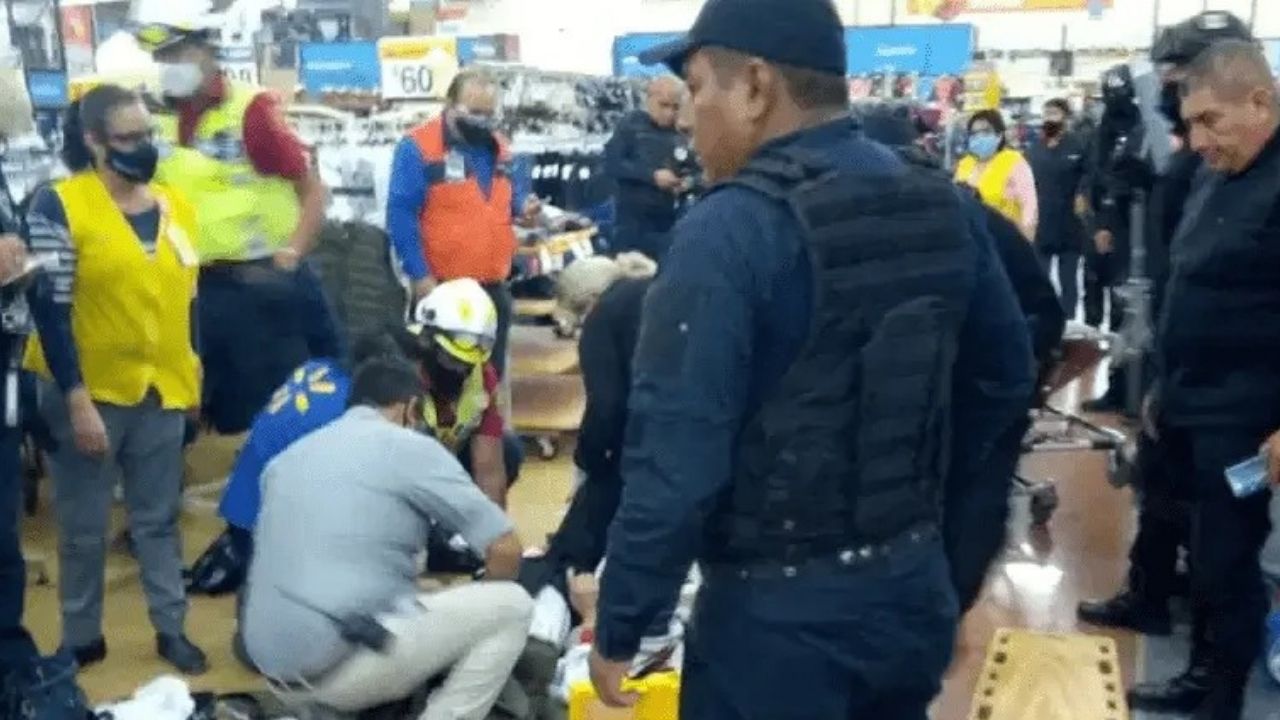 se-registra-balacera-walmart-edomex