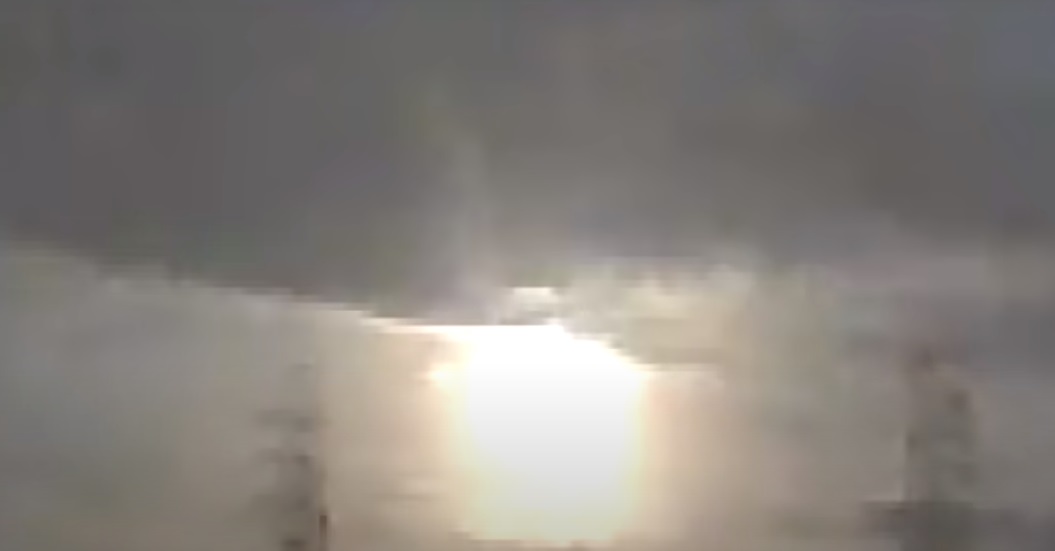 (Video) El cielo de Japón se ilumina por la entrada de un bólido