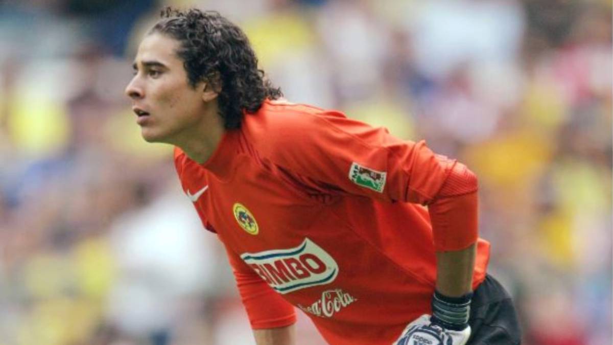 Ochoa, jugador del América presenta síntomas de Covid-19