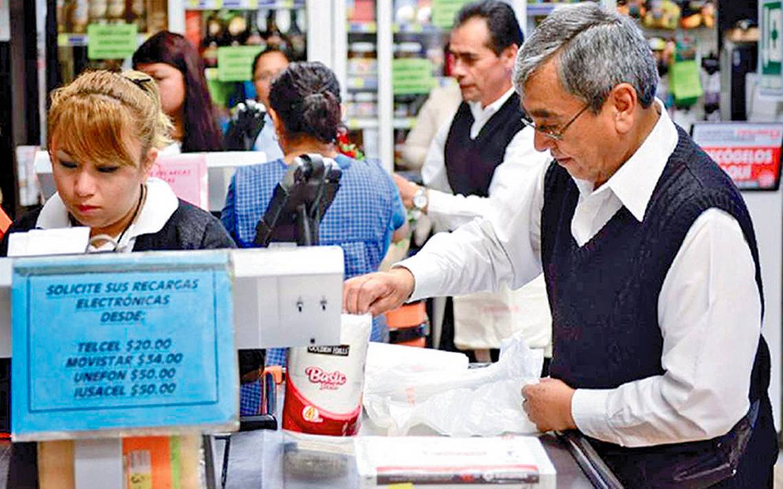 abuelitos-que-eran-cerillitos-piden-limosna-por-falta-de-apoyo-160494