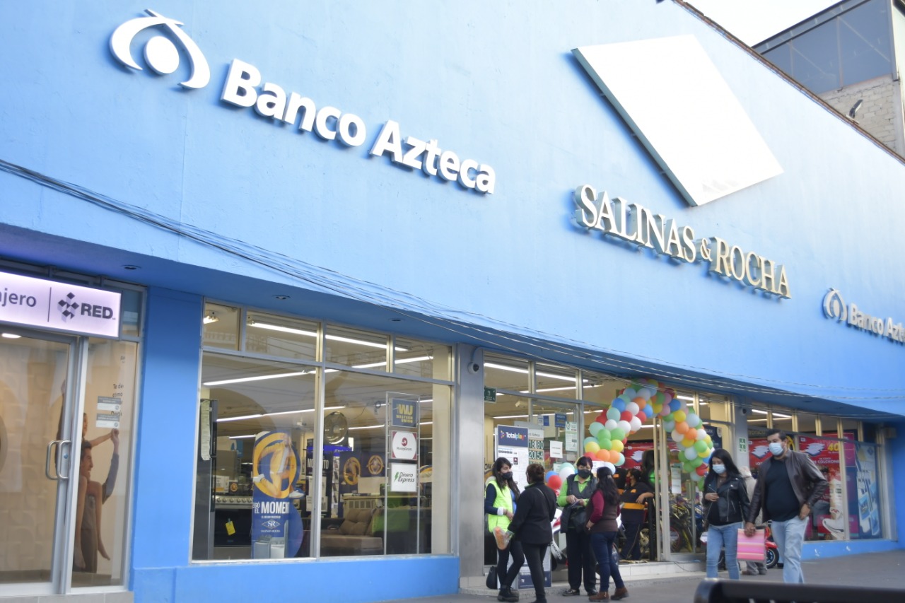 banco-azteca-obten-un-prestamo-de-hasta-300-mil-pesos-para-negocios-pequenos-160494