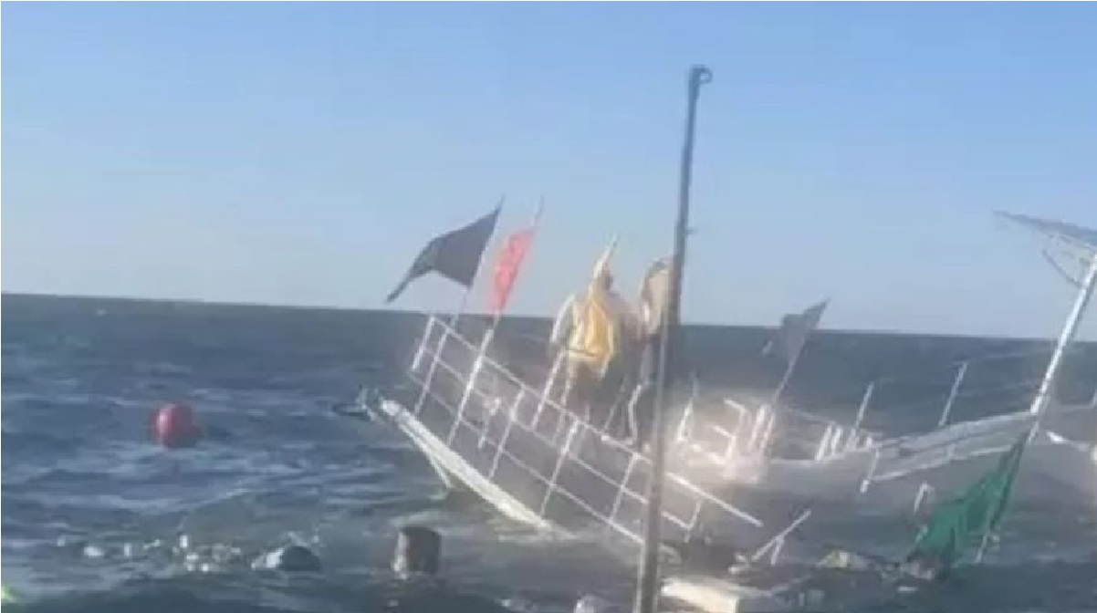 barco-se-hunde-con-60-pasajeros-en-puerto-vallarta