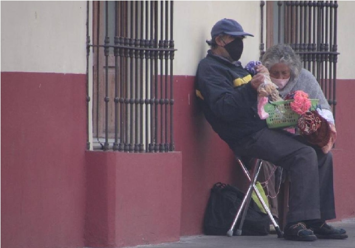 pareja-abuelitos-toluca-venta-lucha-covid