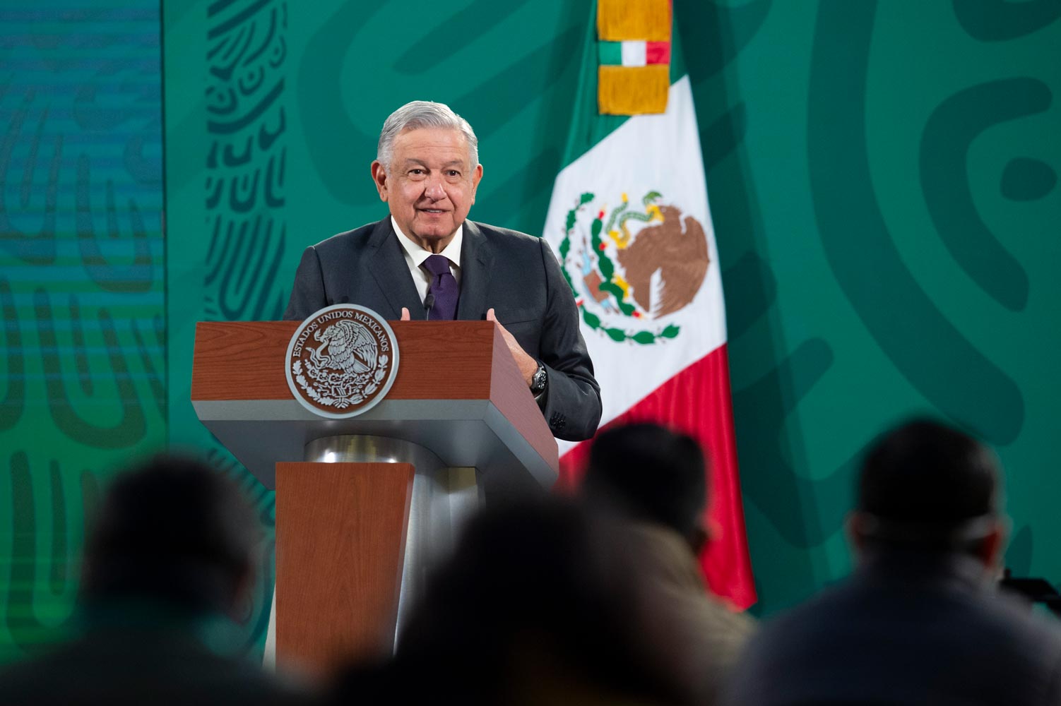 amlo-pide-a-los-mexicanos-ahorrar-electricidad-en-la-tarde-noche-160494