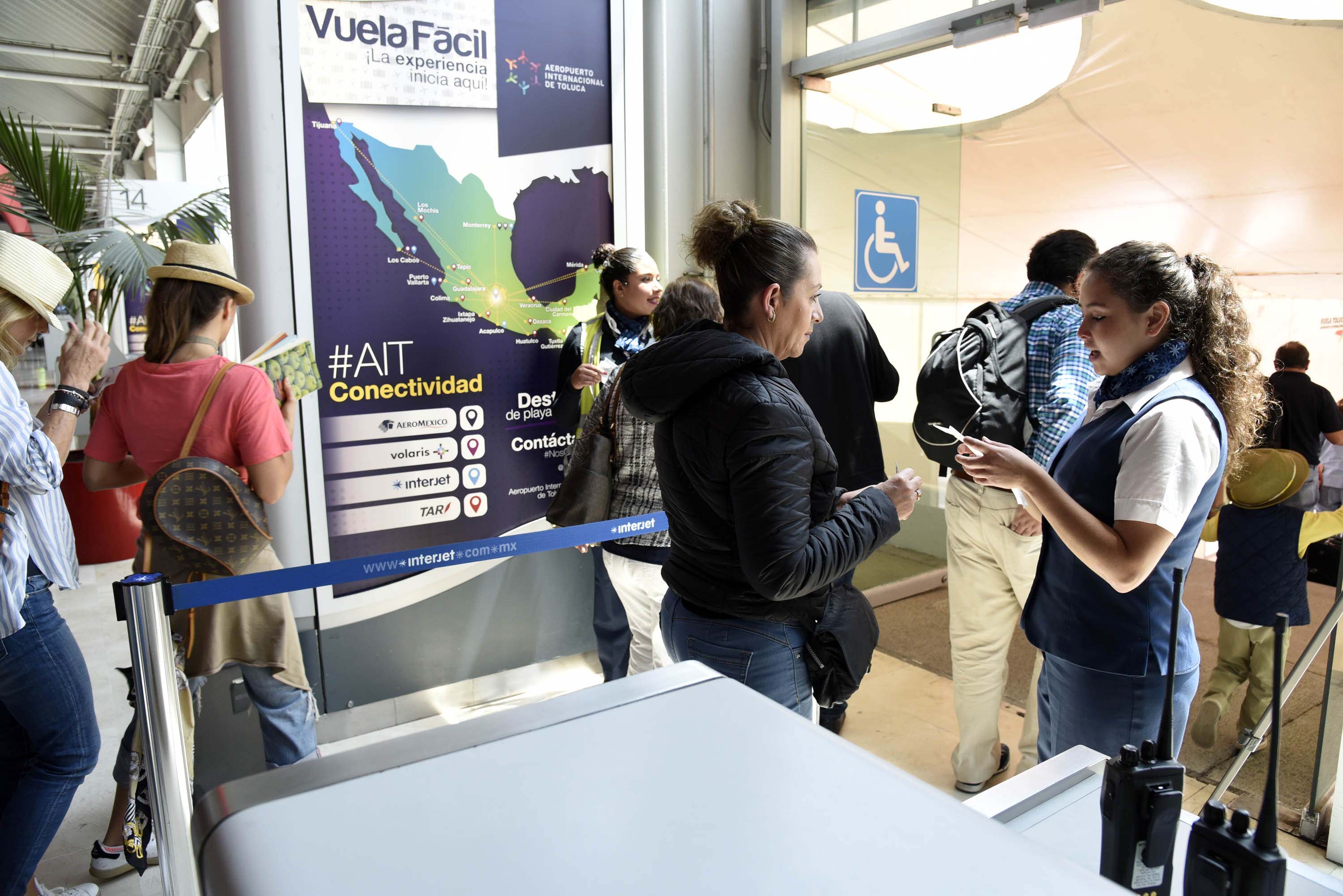 El gobierno de Estados Unidos publicó una Alerta de Seguridad y Salud, en la que pide a sus ciudadanos reconsiderar los viajes no esenciales a México en el periodo de vacaciones de Semana Santa debido a la emergencia sanitaria de COVID-19.