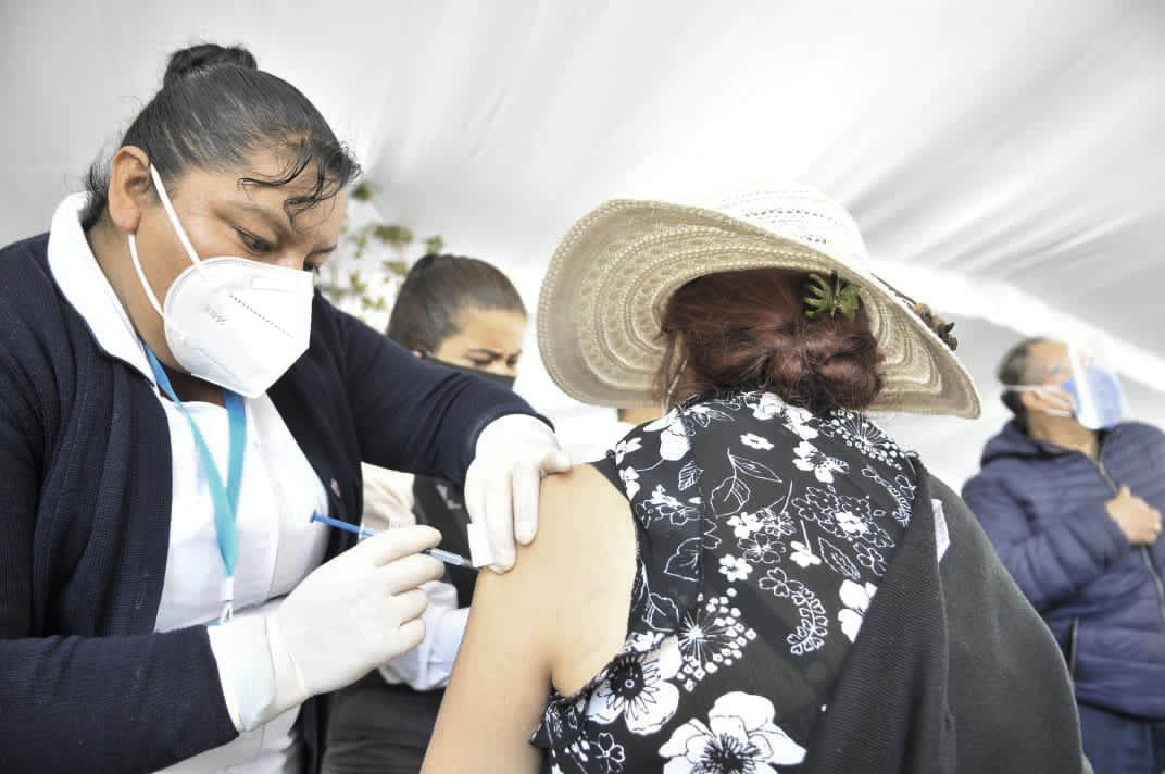 La vacunación contra COVID-19 para los adultos mayores de 60 años de Lerma se realizará del 1 al 3 de abril de las 9:00 a las 17:00 horas