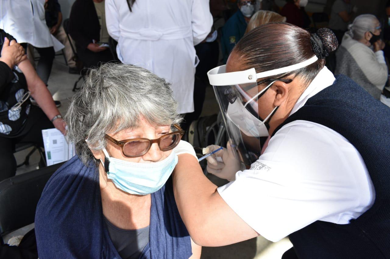 En 14 municipios del Edoméx concluyó con éxito la Jornada de Vacunación contra el COVID-19 de las personas adultas mayores de 60 años