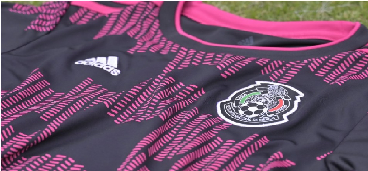 El nuevo jersey que usará la Selección Mexicana es de color negro, sin embargo, destaca por sus detallen en color rosa mexicano