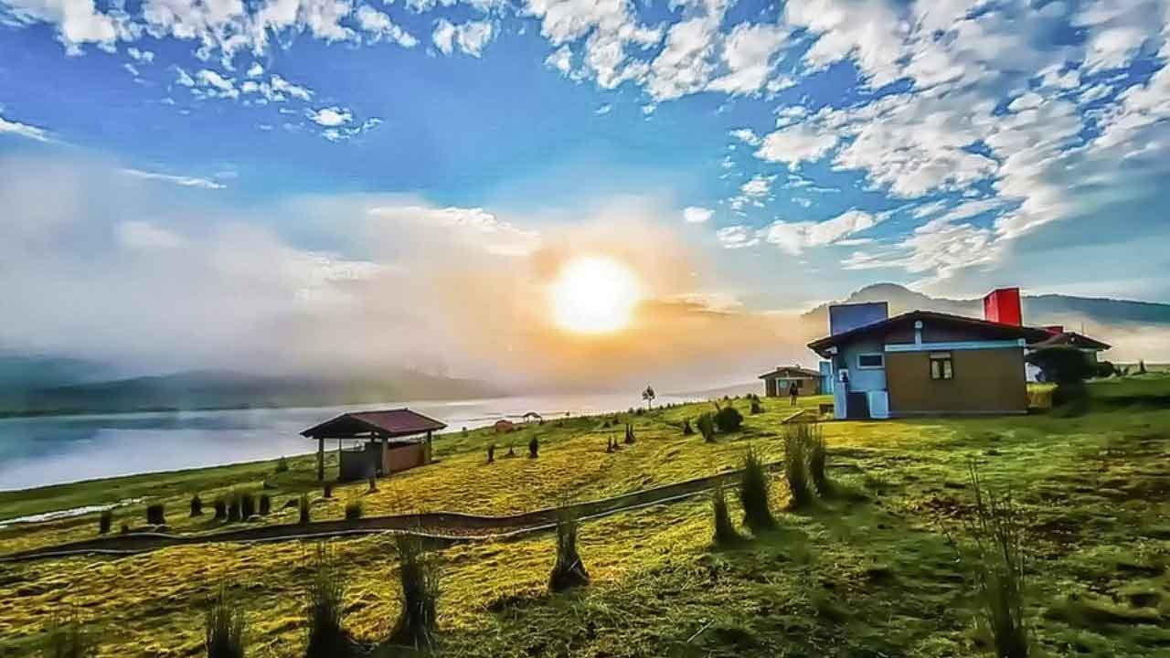 El Parque Ecoturístico Corral de Piedra se encuentra en el edomex y se puede pescar, andar en lancha, rentar cabañas y también acampar.
