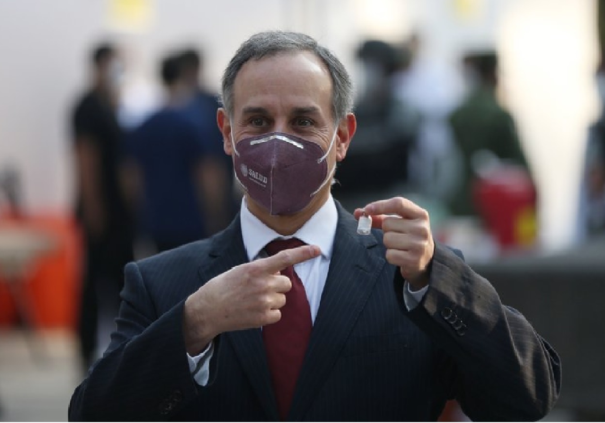 el subsecretario de salud hugo lópez gatell fue fuertemente críticado por su paseo en la condesa a pesar de ser positivo en covid19