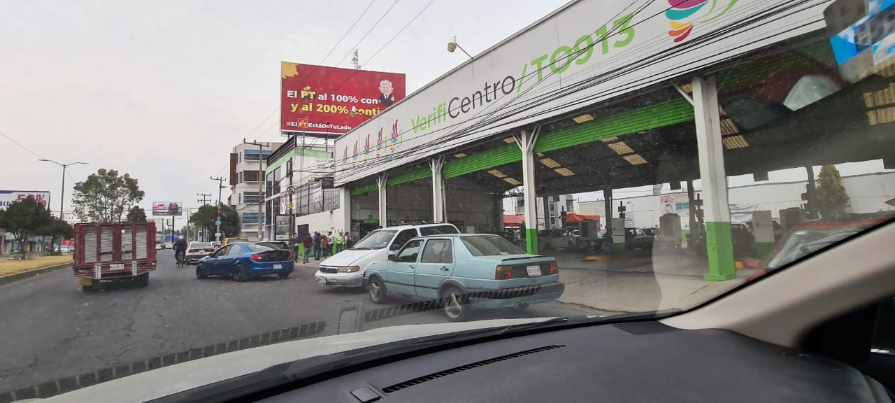 los diferentes verificentros del Edomex y toluca presentan gran afluencia para realizar tramites