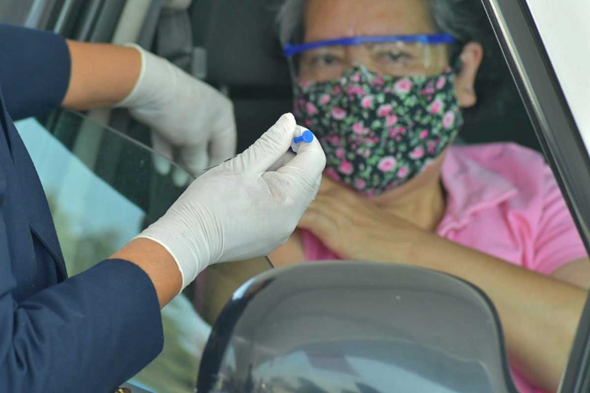 Metepec anuncia vacunación en adultos mayores.