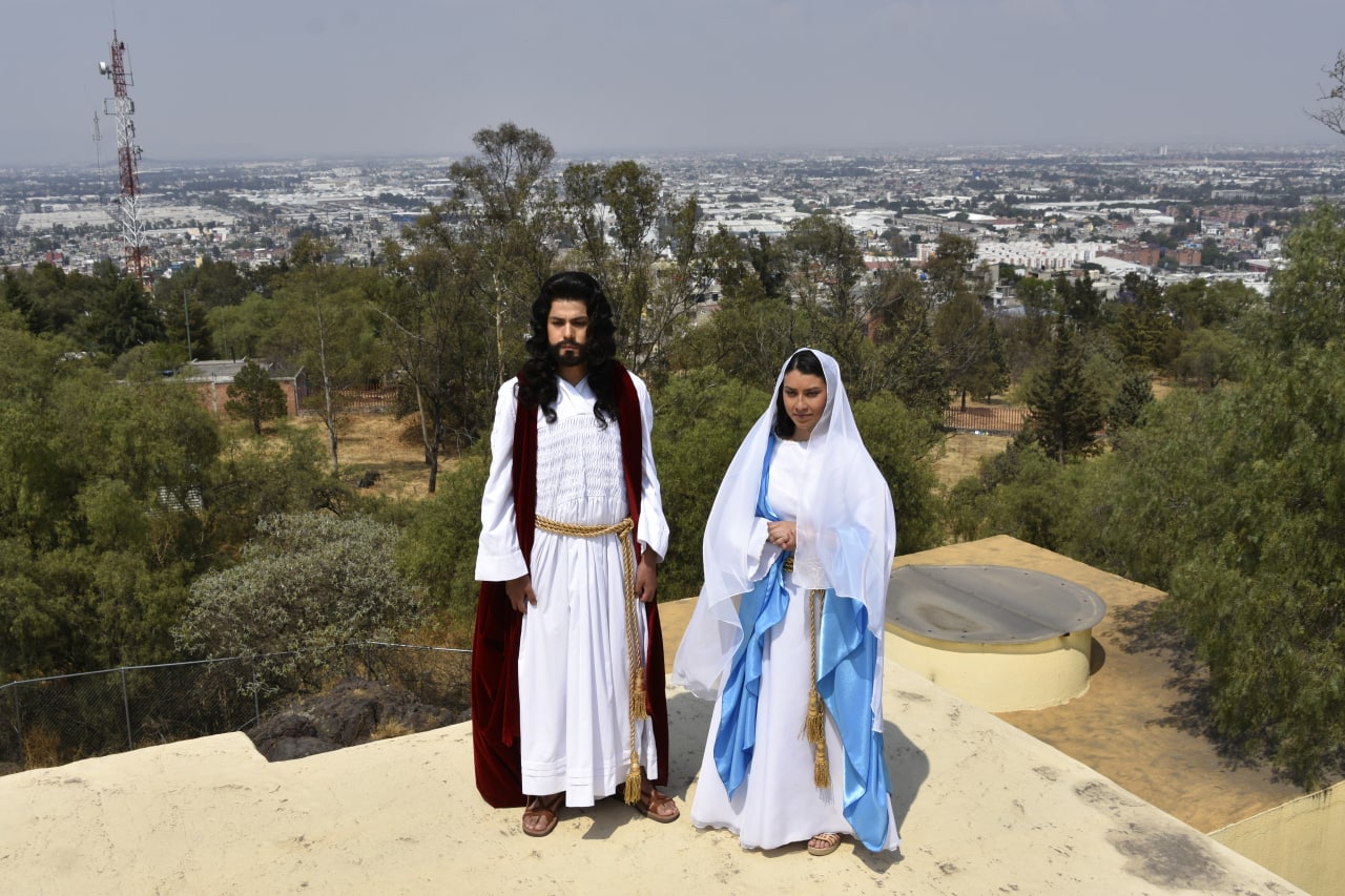 Actores de la representación de la pasión de cristo en Iztapalapa