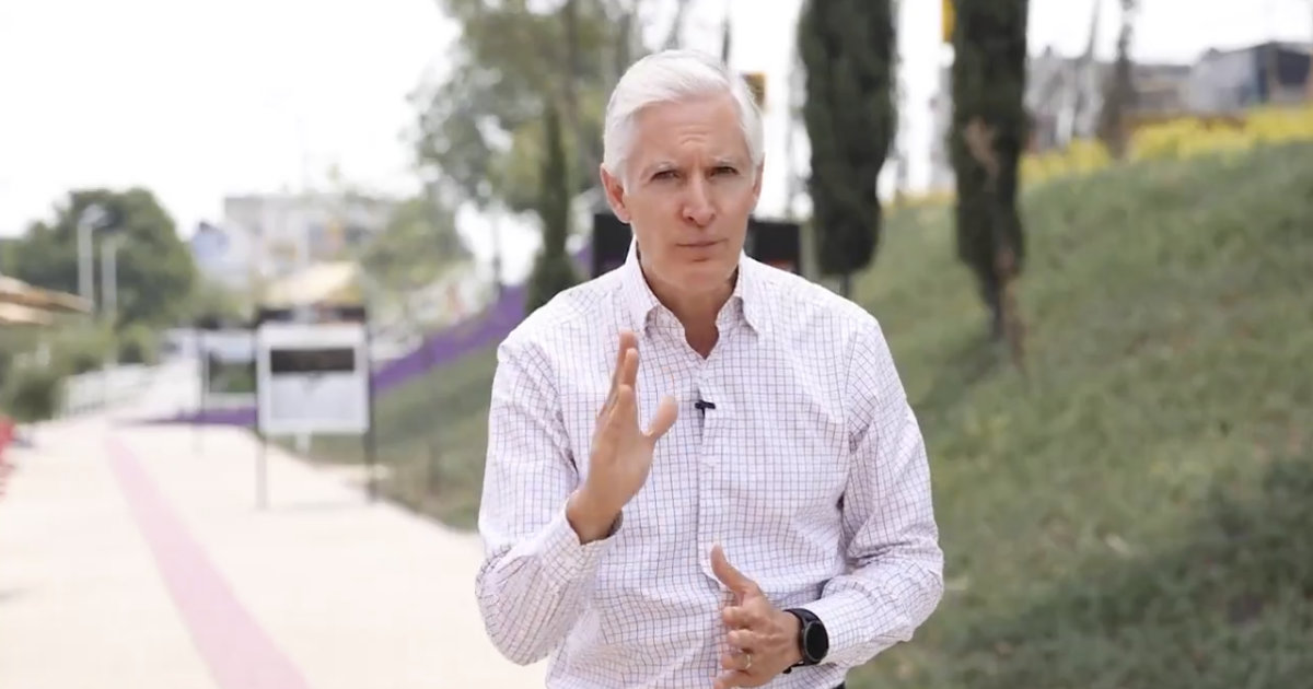 Semáforo amarillo en edomex permite extender horarios y aforo de centros comerciales