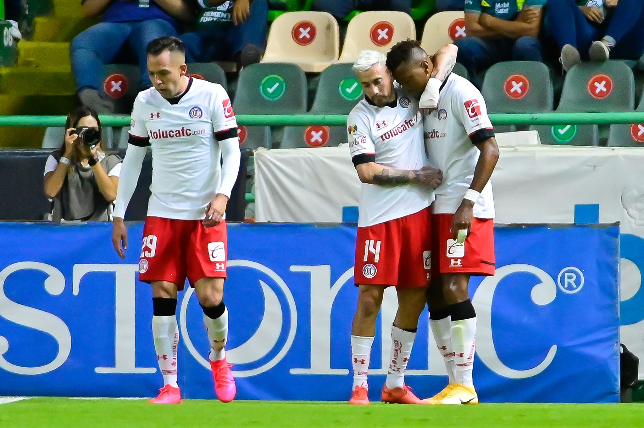 Toluca pierde 3 puntos tras un zarpazo de la fiera en León