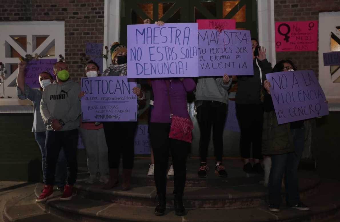 apoyo y solidaridad a profesora UAEMex