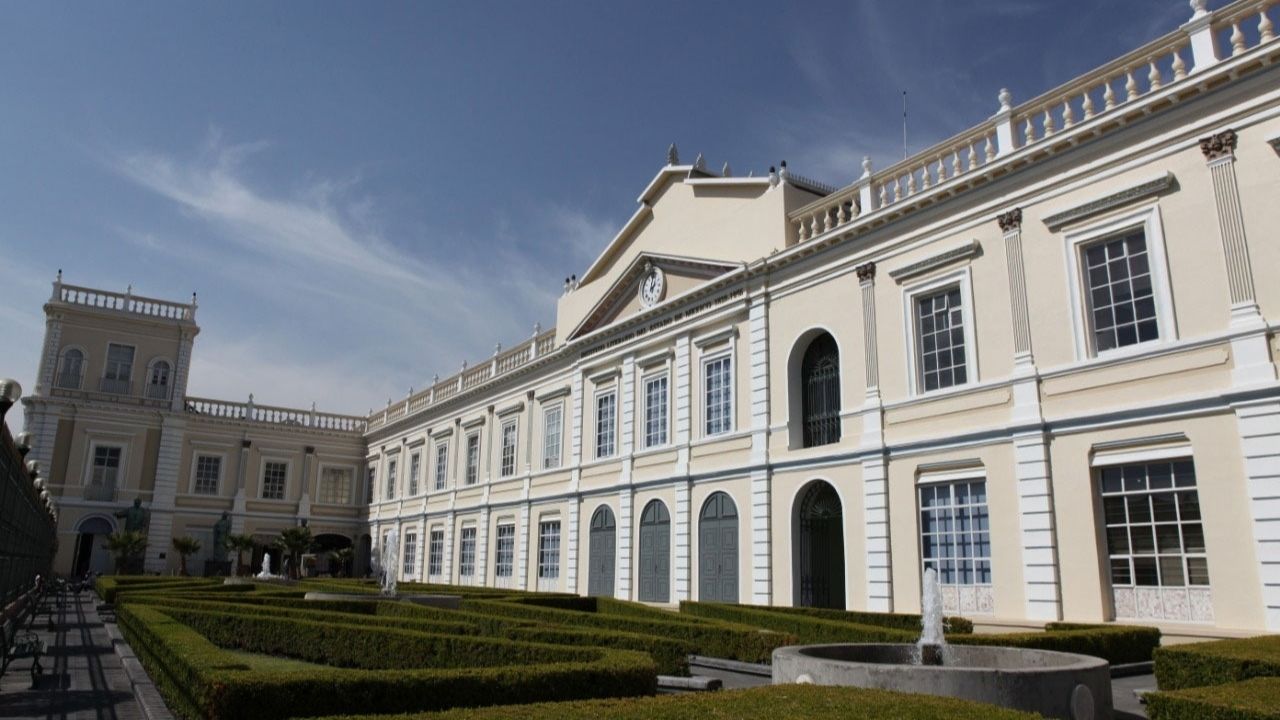 Universidad Autónoma del Estado de México (UAEMex) dio a conocer convocatoria para beca a estudiantes de preparatoria y licenciatura