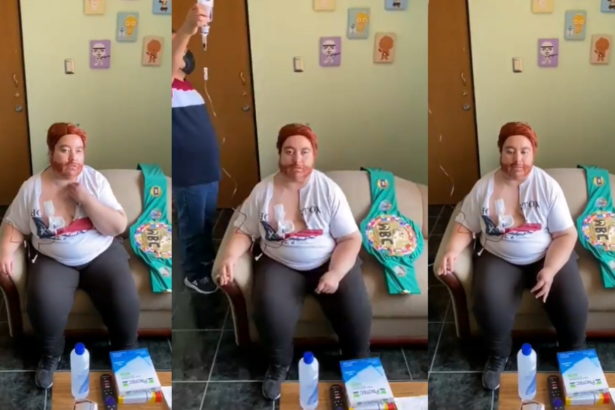 La mujer se disfraza de Saul Álvarez para pedir ayuda