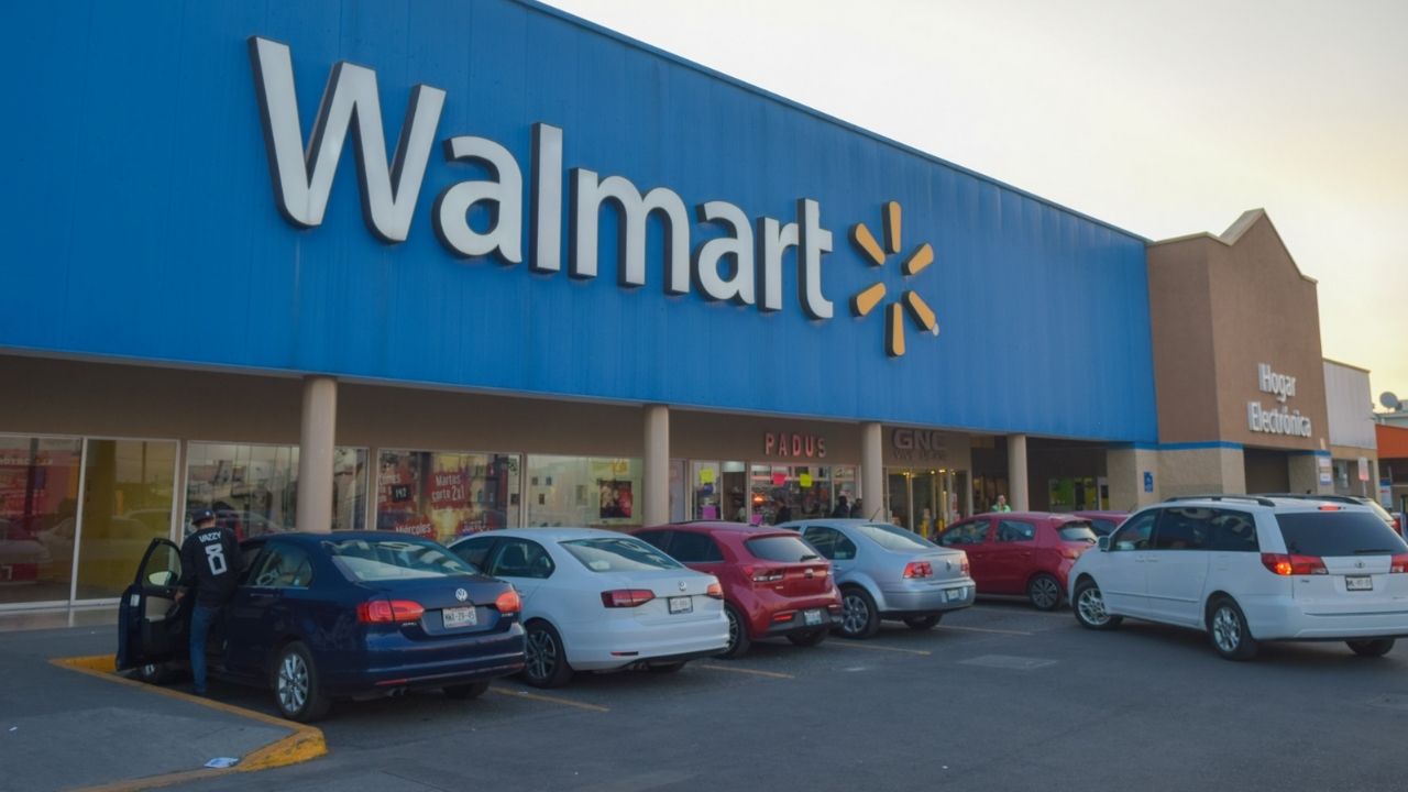 diputado de Morena propone que el estacionamiento en hospitales y plazas comerciales sean gratis