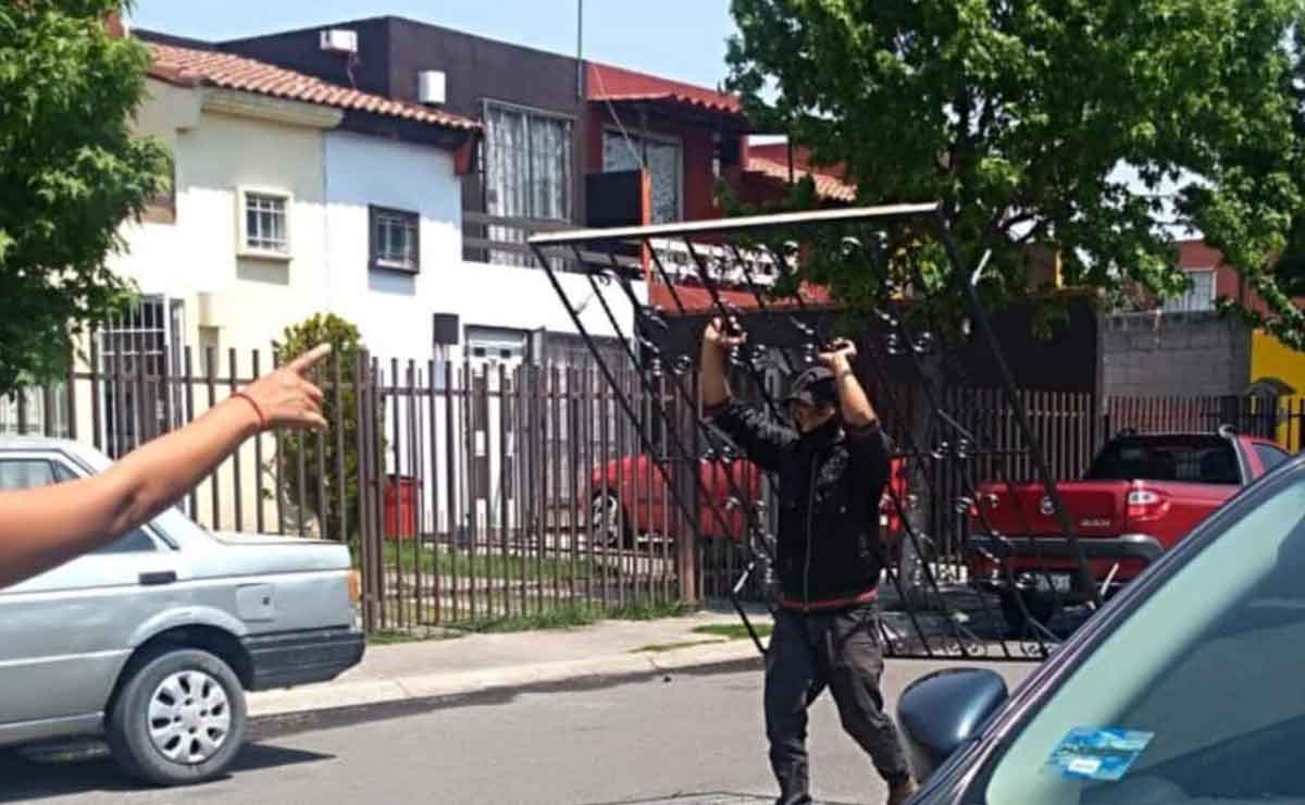 Ladrón se roba hasta la taza del baño en Edomex.