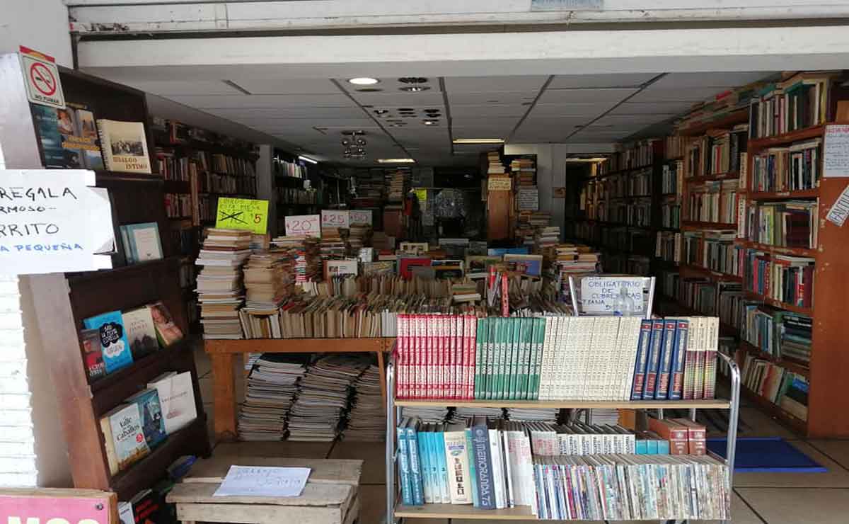 Librería de Toluca a punto de cerrar por falta de lectores.