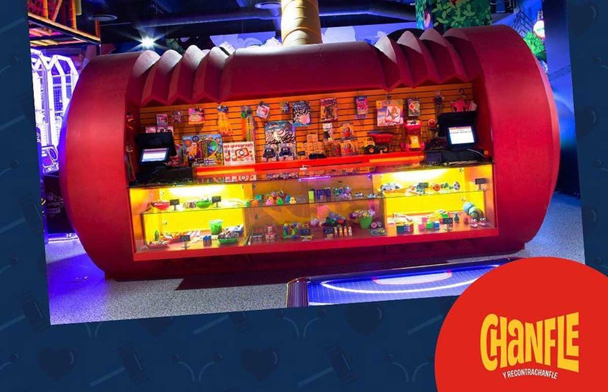 Chanfle y Recontrachanfle restaurante inspirado en los personajes del señor Chespirito