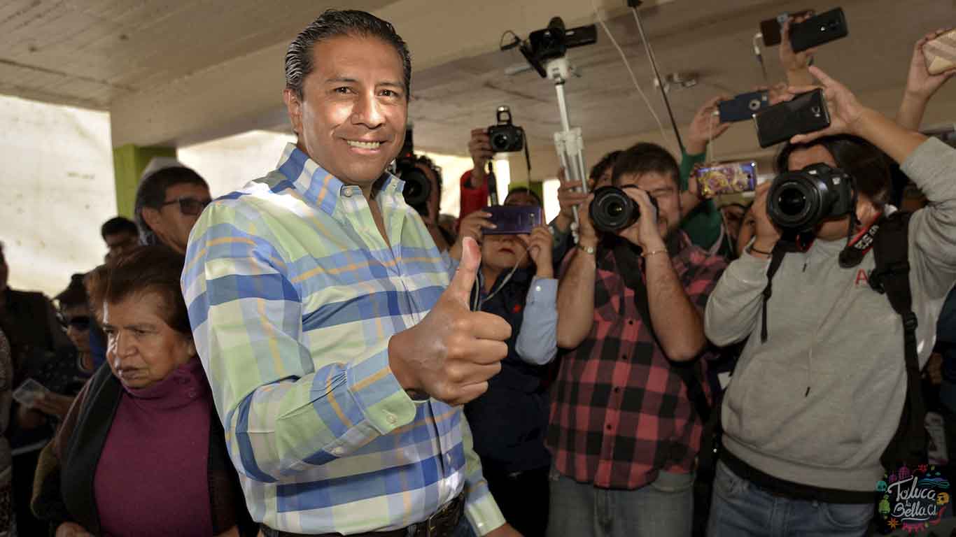 Juan Rodolfo saludando a la cámara