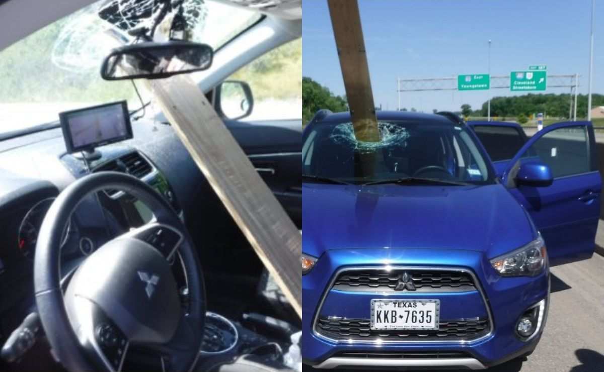 Una tabla de madera salió volando por la carretera y atravesó el parabrisas de un auto