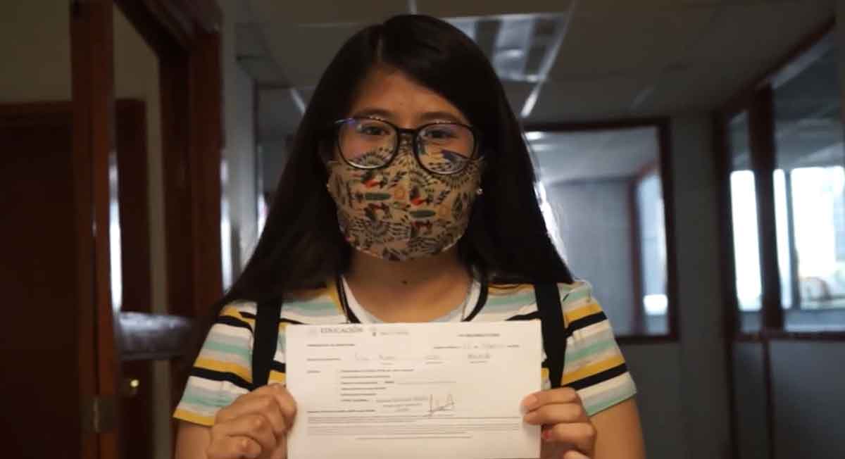 beca para universitarios y recibir 18 mil pesos