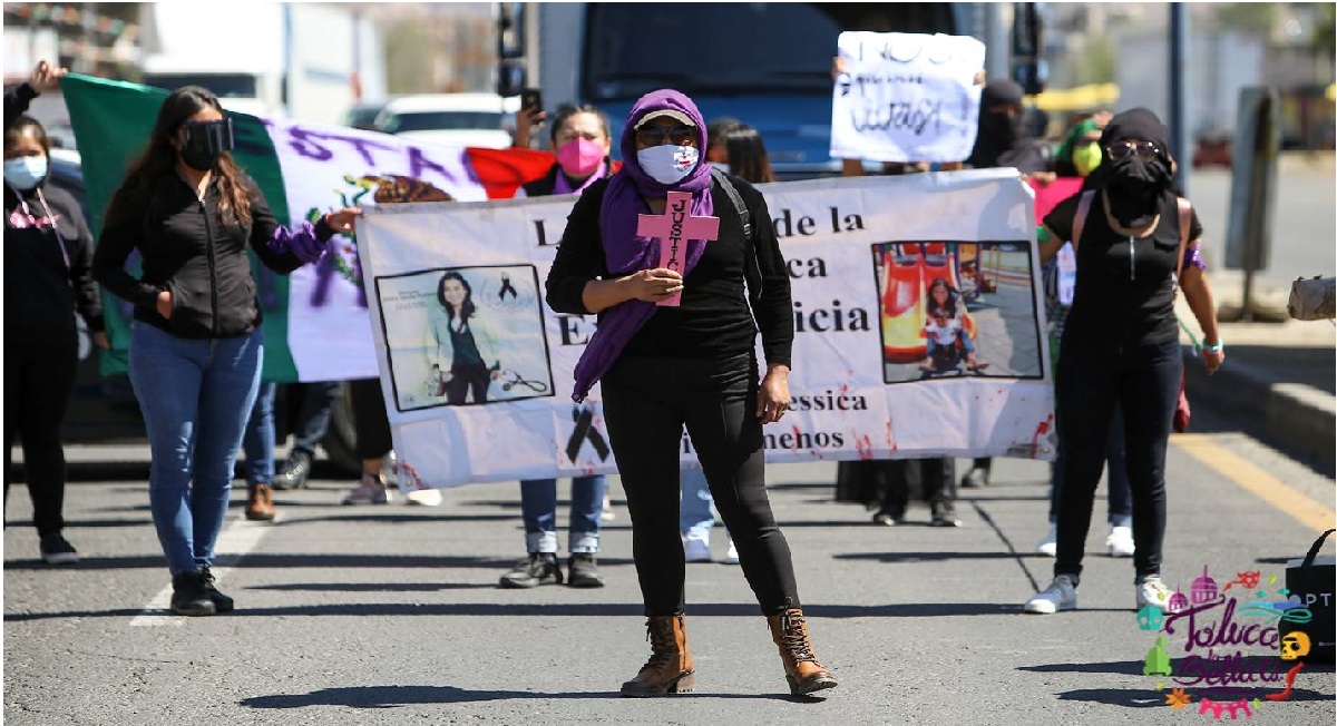 mujeres salen a marchar a las calles del edomex para pedir ayuda y encontrar a mujeres desaparecidas