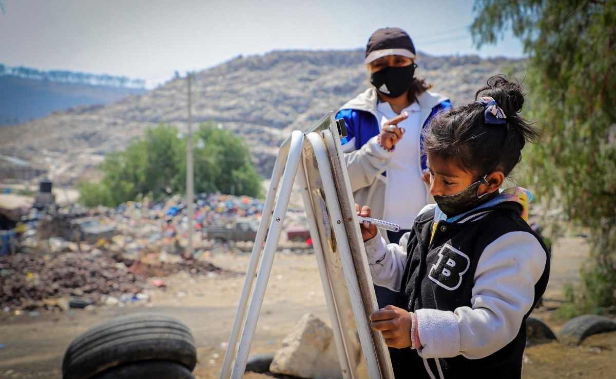 Becas Benito Juárez ofrece apoyo por orfandad a hijos de padres fallecidos por la pandemia