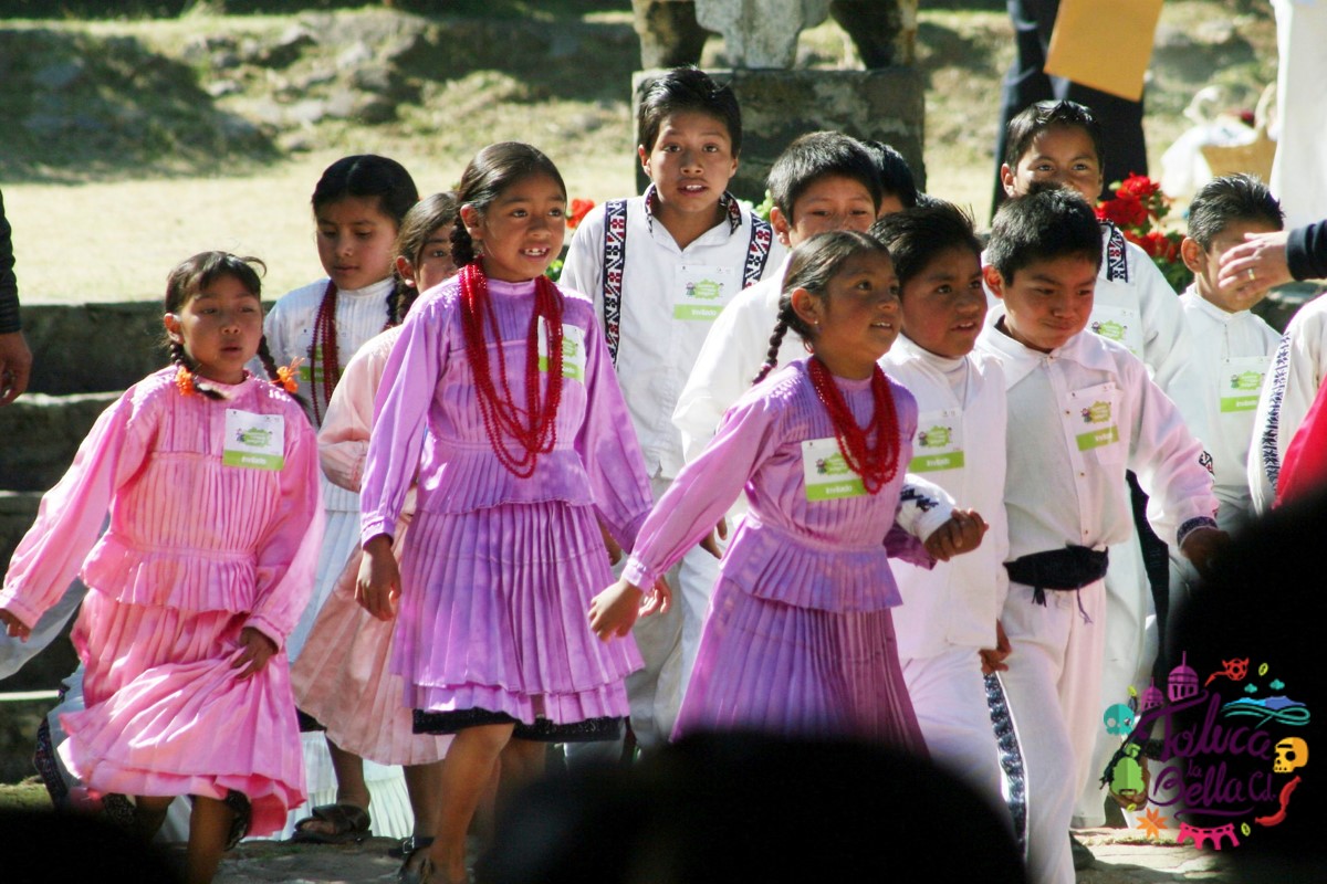 clases comunitaria en comunidad indígena en México