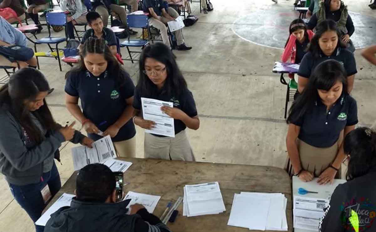 Oficinas Becas Benito Juárez en Valle de Toluca.