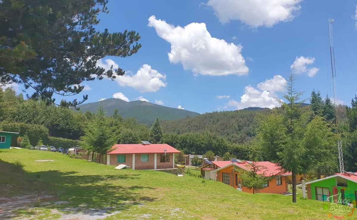 Cabañas de 250 pesos cerca del centro ceremonial otomi.