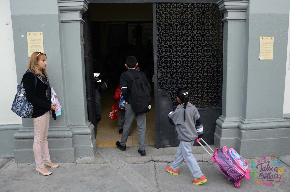 ¿Cuándo inicia el ciclo escolar 2021-2022 en el Edomex?