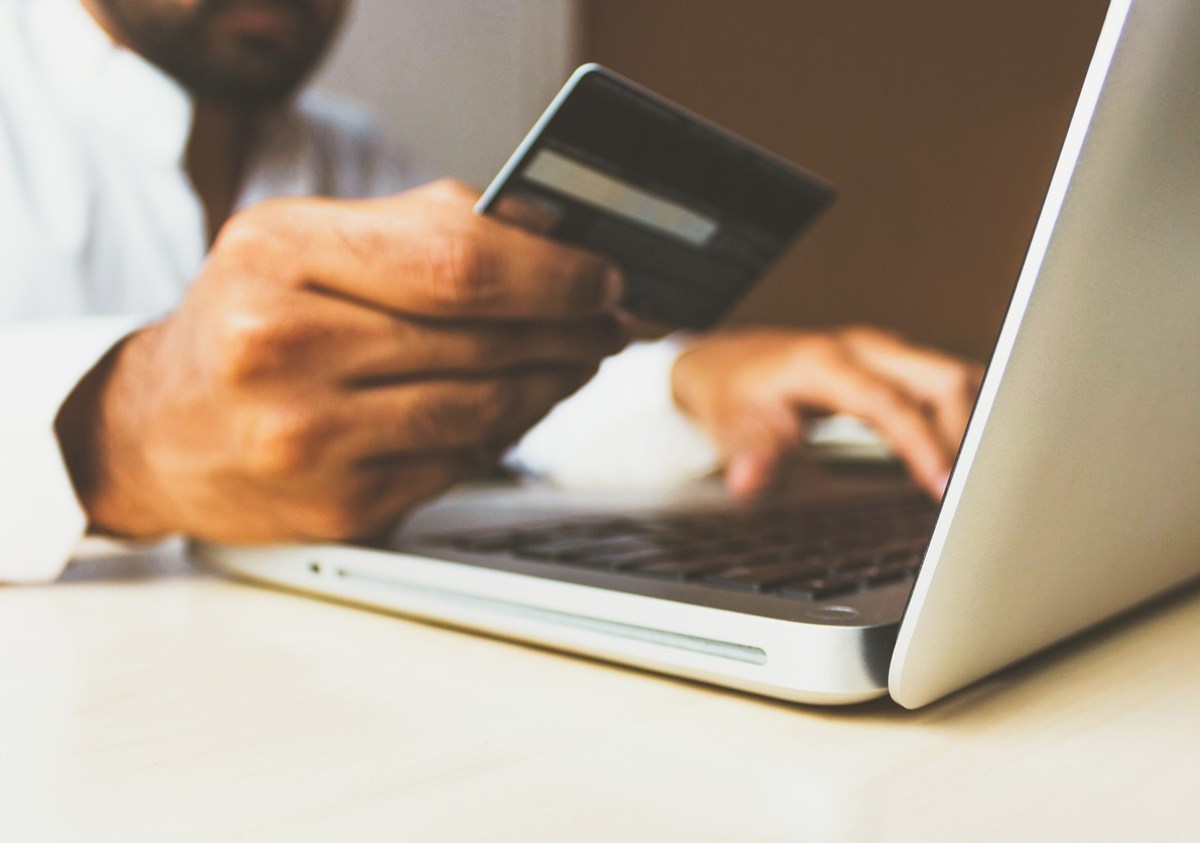 Me equivoque al realizar una transferencia electrónica ¿Qué puedo hacer?