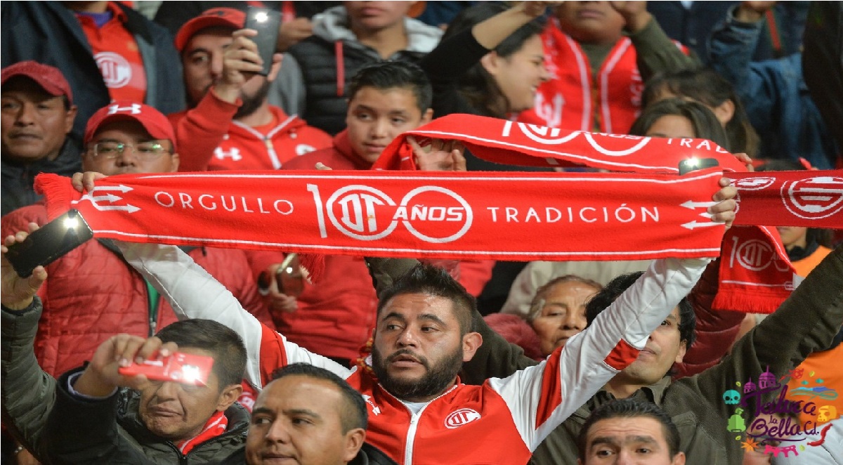 afisionados del Toluca FC durante un partido