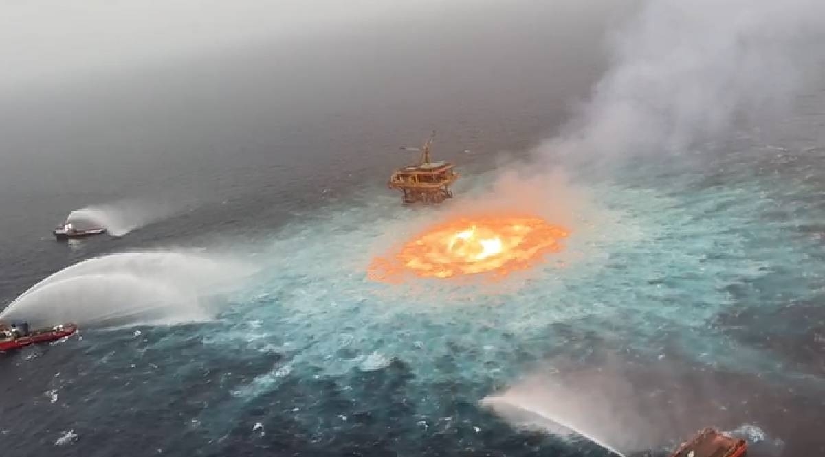 rportan incendio en plataforma de pemex en campeche