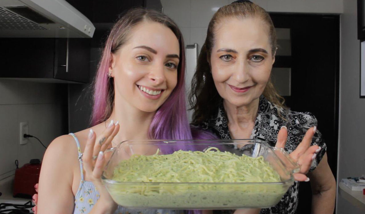 La fiscal de la CDMX hablará con la madre de la youtuber YosStop