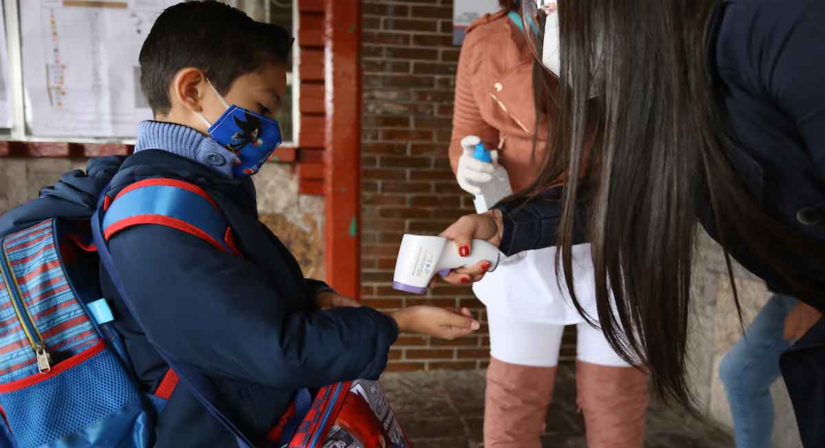 Estos son los cubrebocas que la SEP no permite para el regreso a clases presenciales