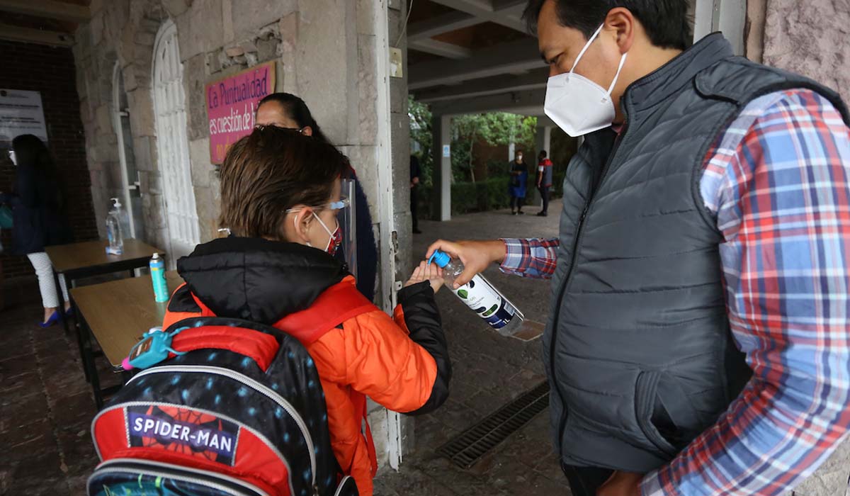 ¿Cuándo se entregan los útiles escolares Edomex 2021?