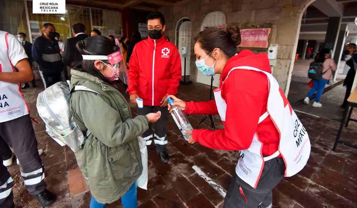 cruz roja toluca edomex apoya durante el regreso a clases precenciales con filtro sanitario y con curso sobre el lavado correcto de manos